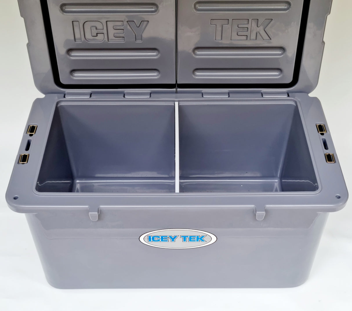 ICEY TEK 75L cooler divider and chopping board — front view